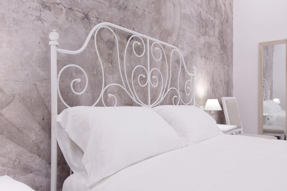 Mirko Luxury Inn โรม ภายนอก รูปภาพ