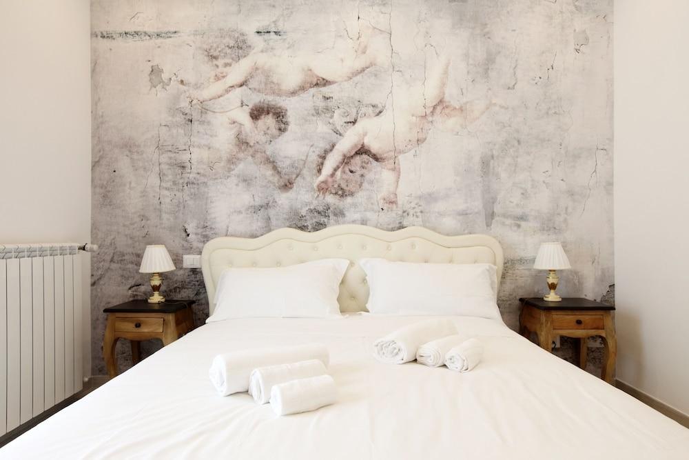 Mirko Luxury Inn โรม ภายนอก รูปภาพ