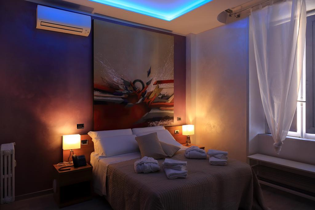 Mirko Luxury Inn โรม ภายนอก รูปภาพ